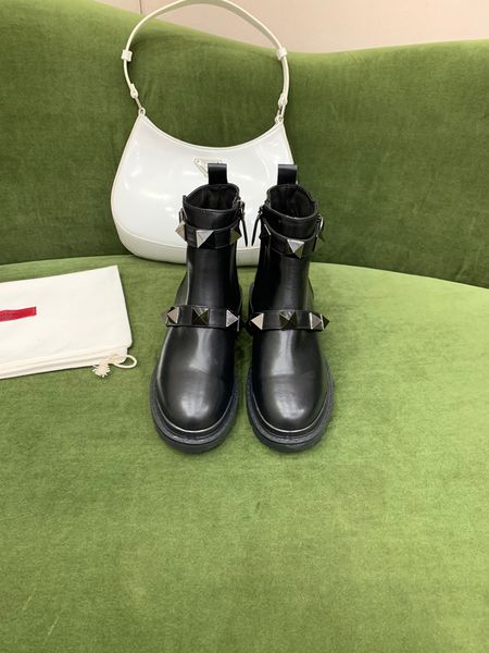 

2023 star trail ankle boot luxury womens designer chunky heel boots lace up martin boots ladys fashion winter booties with box -e009, Black