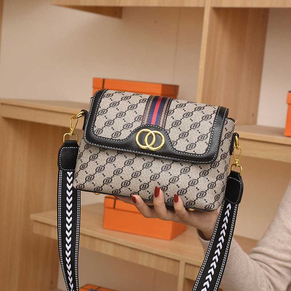 

design bag factory wholesale and retail high class female 2023 fashionable new printed shoulder classic diagonal fashion small square