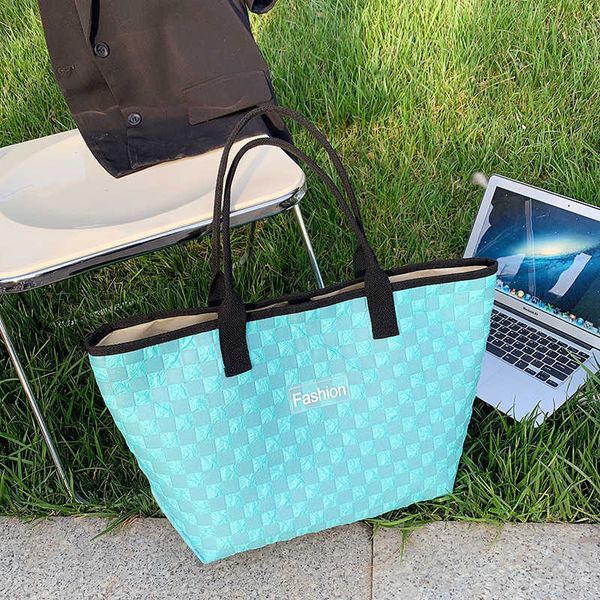 

design bag factory wholesale and retail 2023 new type bucket bag women's large capacity portable one shoulder cross checker tote