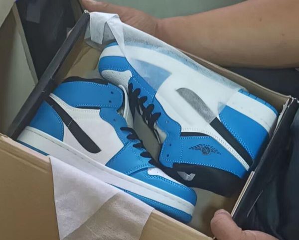 

dress shoes mens womens jumpman 1 1s designer high og dark mocha brotherhood bred patent university blue unc pink mid dutch green, Black