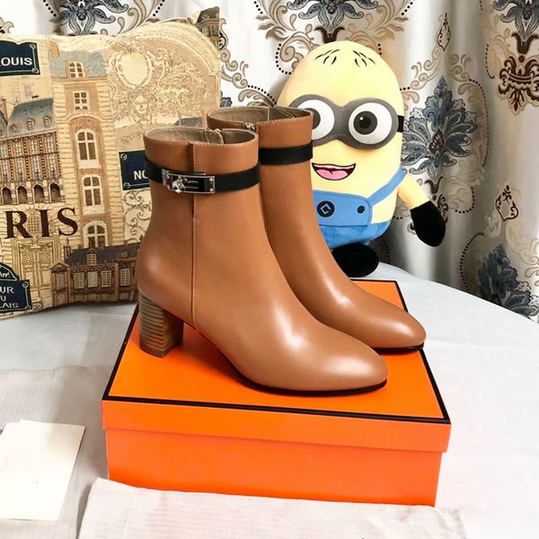 

stylish brown martin boots high heels cut dance shoes with round head toe texture leather outdoor boots for female luxury designer factory, Black