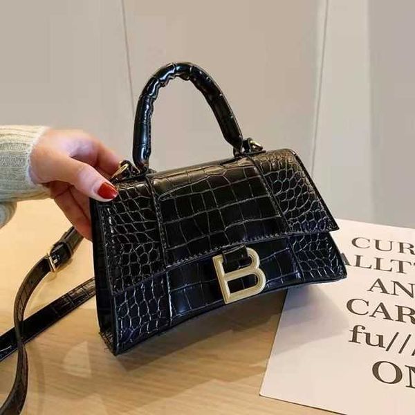 

2022 hourglass handbag bags designer women crocodile pattern new fashion advanced hand shoulder messenger