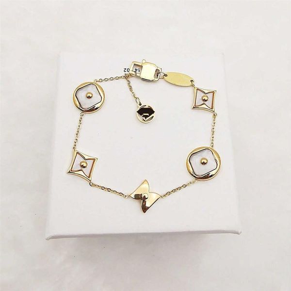 

jewelry bracelet luxury designer women pendant bracelets with flowers pattern optional with box 09a, Silver