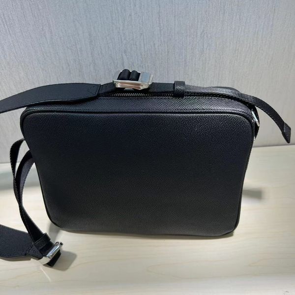 

fashion designer women's bag leather color matching chain armpit single shoulder oblique span retro manhattan small square horsebit wal