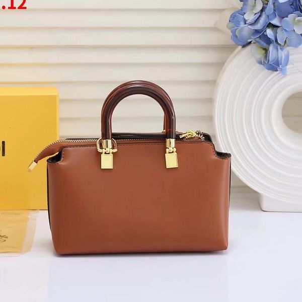 

embossed logo women's tote bags designer handbags luxury brands single shoulder bag classic women crossbody femmes handbag 10671