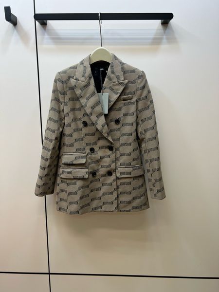 

women's jackets 2022 european designer designs customized jacquard fabric asymmetric pocket suit coat, Black;brown