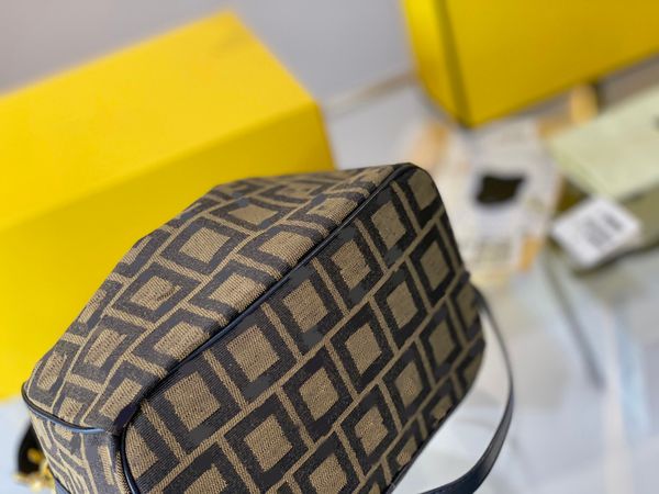 

half moon tote bag crossbody bags wrist package classic printing silk material women shoulder handbags purse cross body totes purses