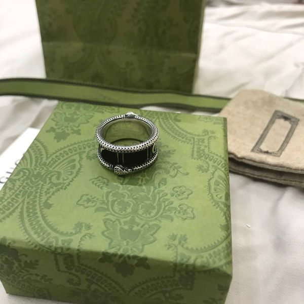 

band rings luxury designer jewelry striped snake pattern vintage style letters fashion silver brand rings mens womens party wedding couples