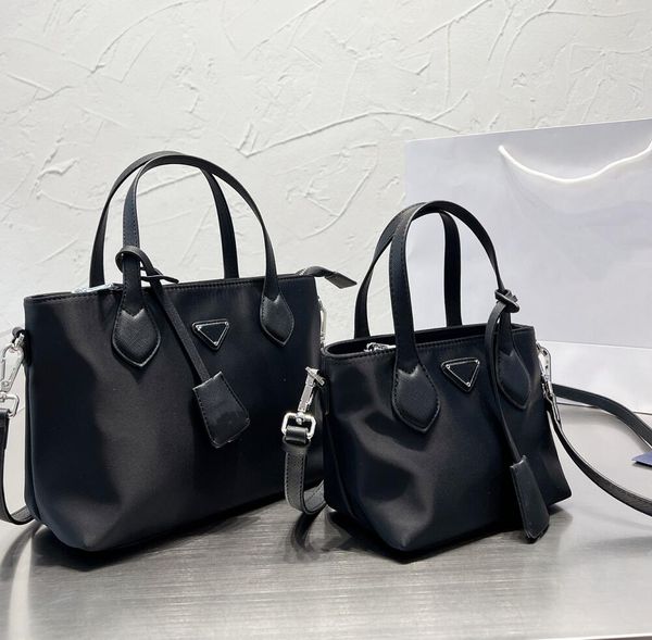 

designer new style totes black waterproof shopping bags handbags womens leisure luxury handbag high capacity portable single-shoulder bag wa