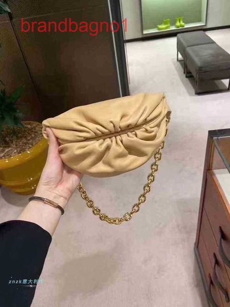 

bottegas bags venetas designer pouch bag luxury women clutch handbags chain cloud hand chest waist female f0f3 o9z6
