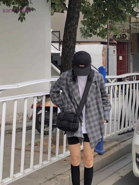 

venetas designer bag bottegas handbag luxury women fashion shoulder crossbody bags versatile purses totes saddle venetta wallet wk7v