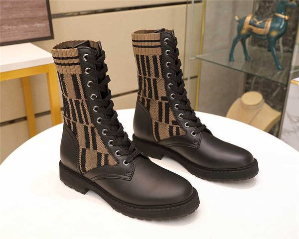 

2022 luxury designer boots black leather chelsea boots booties with box