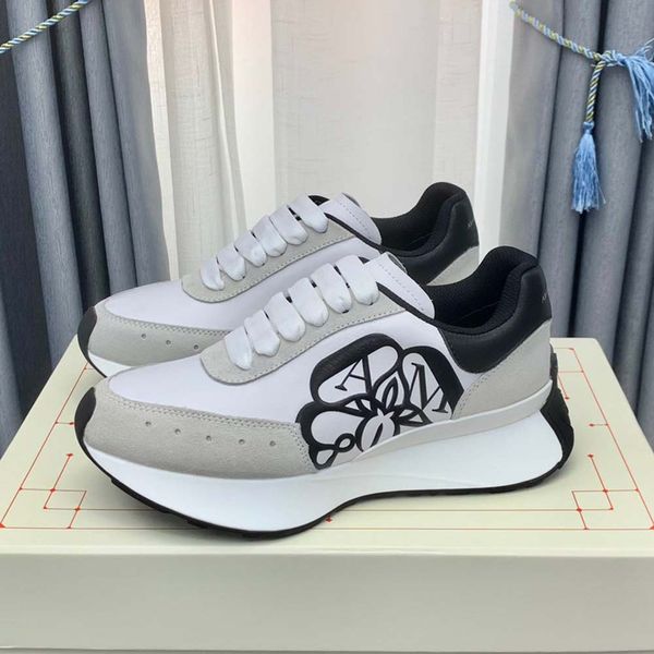 

sprint runner shoes women men sneakers ladies trainers designer sneaker nappa leather satin twill fashion pink black embossed navy red tripl