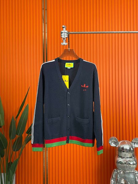 

2022ss spring and summer new sweatshirts high grade cotton printing shirt short pants sleeve round neck panel t-shirt size s-m-l-xl--xxxl, Black;brown