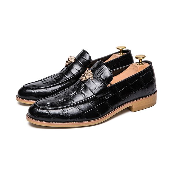 

crocodile oxford shoes pointed toe one stirrup vintage luxury metal buckle tassel men's fashion formal casual shoes business shoes larg, Black