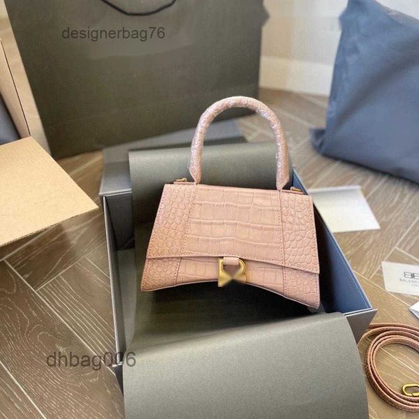 

2022 new bag messenger hourglass cowhide crocodile mesh mint green powder one shoulder versatile diagonal handbalenca 9sos