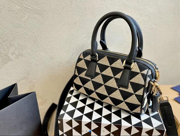 

designer crossbody bags luxury pattern shoulder bags women stitching color canvas tote handbags totes european and american trend pur