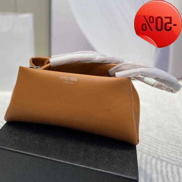 

designer bag 22 year new french armpit exquisite casual retro stick super cool girl factory direct sale