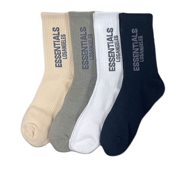 

mens socks european and american spring autumn hiphop fashion socks personality male alphabet sports skateboard leisure sock 221007, Black