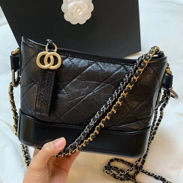 

luxury womens mens channel gabrielle hobo vagrant bags gold chain clutch flap shoulder lady small lambskin designer woc wallets leather poch