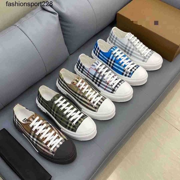 

designer sneakers berry casual shoes fashion brand korean version sports men board shoes fashionable daily skates, Black