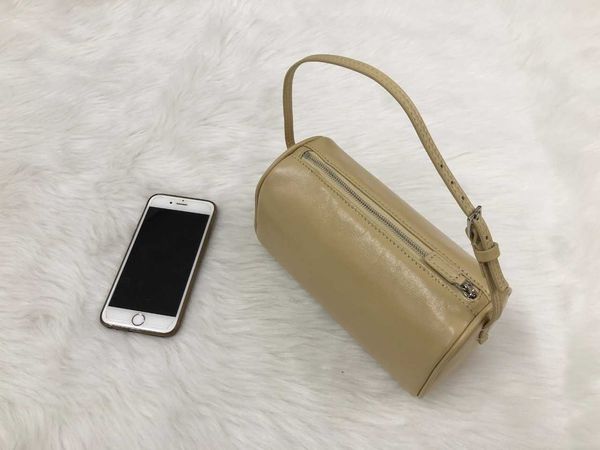 

bags women designers luxurys the row tote crossbody leather bucket half moon bag crescent underarm shoulder purse bet3 iafq