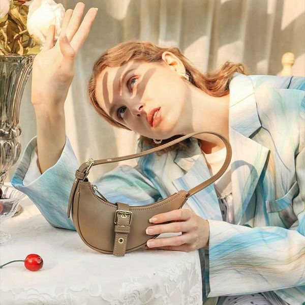 

waist bags south korea emo new small crescent bag macaron french handbag fashion small fashion versatile armpit bag