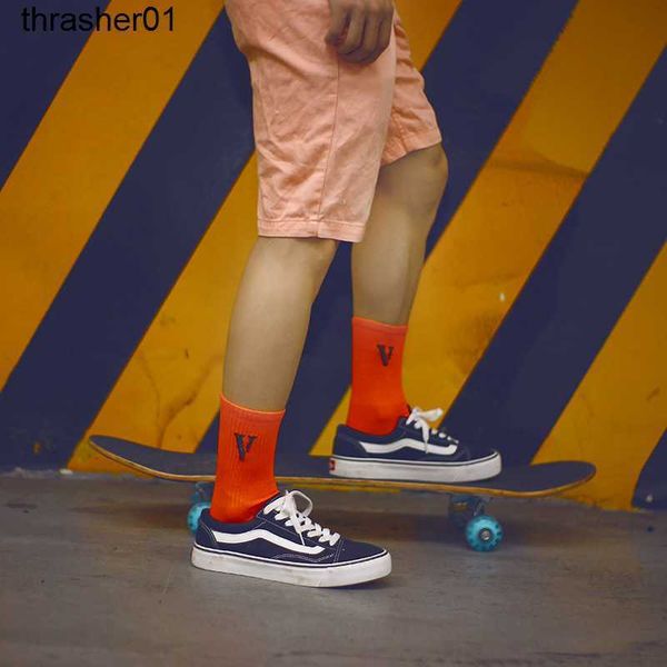 

new men's socks designer vloness black orange trendy socks letter middle tube socks