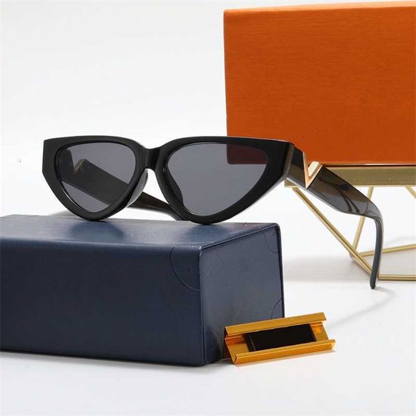 

cat eye frame sunglasses for woman designer women catwalk shows fashion eyewear personalized female sun glasses frames black simple leisure, White;black