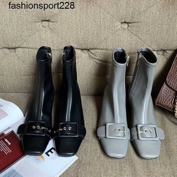 

designer boots miu fashion brand chelsea shoes autumn winter new cow patent leather strap generous buckle round head thick high heel short b, Black