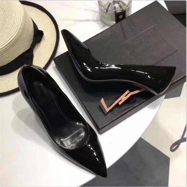 

2020 new fashion ladies high heels exquisite and comfortable strap women letters heel short boots leather material size 35-42 braz247u, Black