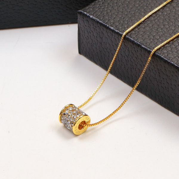 

inlaid diamond necklace designer roman numerals pendant ladies necklaces 18k gilded jewelry necklace pearls chain wedding party gift, Silver