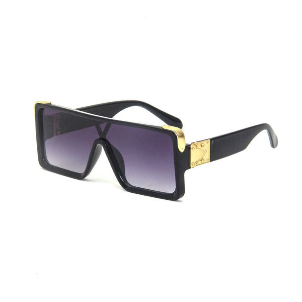 

sun glasses new mens sunglasses european and american millionaire square frame retro shiny golden uv400 lens style laser fashion, White;black