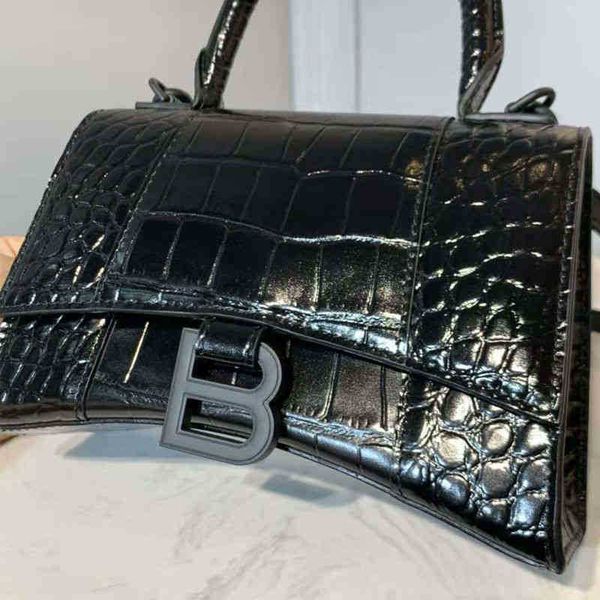 

designer balencalgass handbags luxurys 2022 women's bag chaowang red b home leather crocodile b-shaped hourglass portable one shoulder