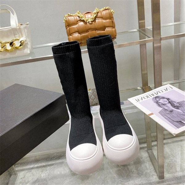 

the latest thick soled color contrast socks boots are vintage breathable comfortable half boot, Black