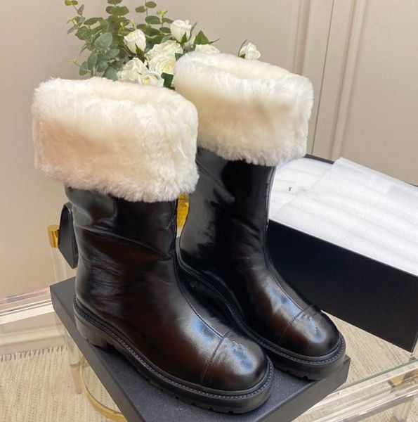 

2022 designer lamb's wool snow boots women luxury flanging fuzzy leather suede knights tall boot ladies warm cotton knight short and ha, Black