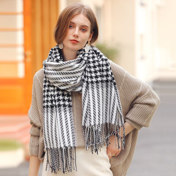 

2022 new qianniao plaid cashmere street tassel plaid scarf for women to keep warm in winter, Blue;gray