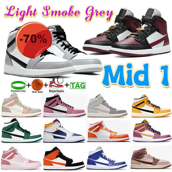 

gai light smoke grey mid 1 basketball shoes 1s se coconut milk particle grey pine green linen shadow red men women trainers chicago pink