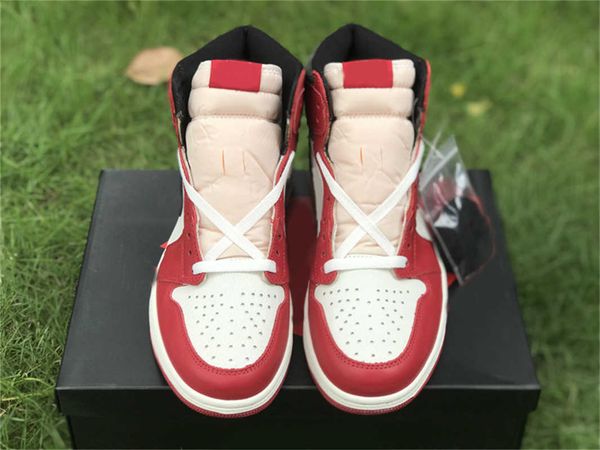 

authentic 1 high og chicago reimagined basketball shoes varsity red black sail muslin retro sneakers 1s starfish visionaire men outdoor