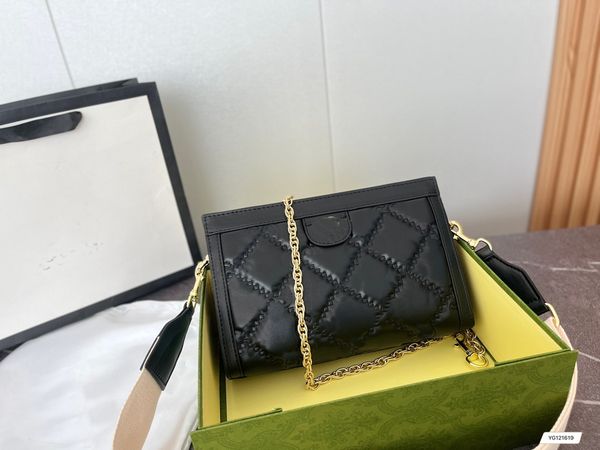 

2022 shoulder bag designer design women's clip bag embossed style
