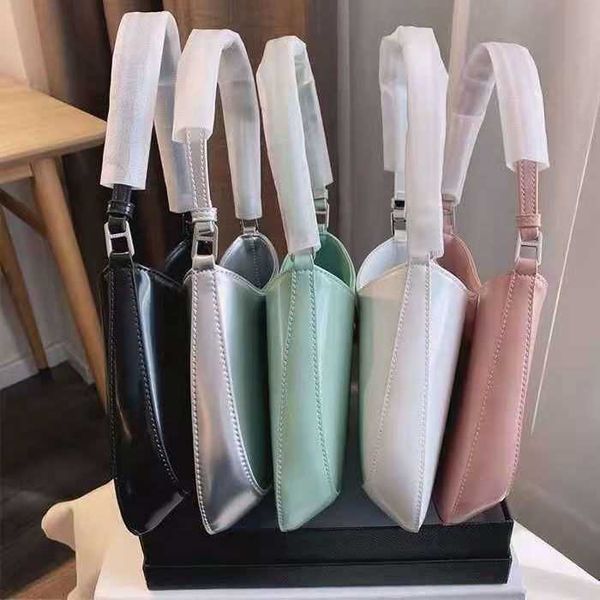 

designer pra bag new style p family in spring and summer of 2022 jin chen liu wen the same fashion triangle logo single shoulder underarm ho