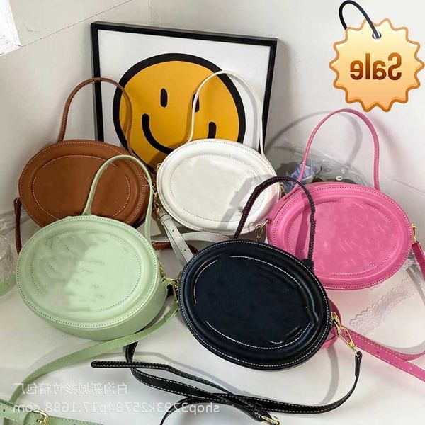 

designer bags 2022 new arc de triomphe small women's hand pig nose moon round cake bag one shoulder msenger factory direct sale