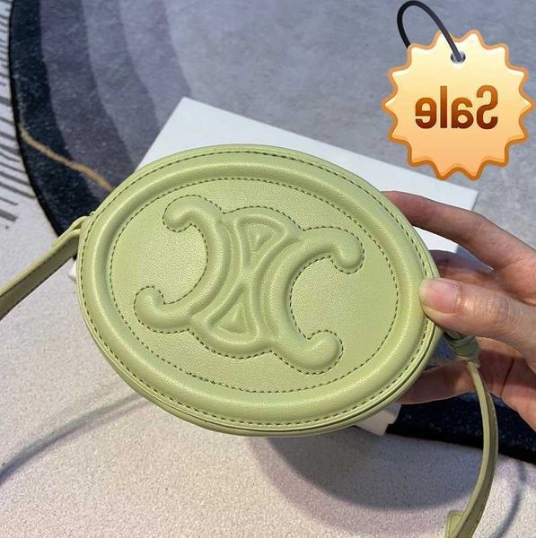 

designer bags advanced 2022 new one shoulder cross body pig nose small round triumphal arch camera moon cake bag factory direct sale