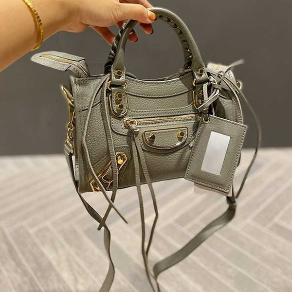 

women's luxury brand bags crocodile texture leather design 2022 fashion hardware chain shoulder bag classic designers cross body bag 92
