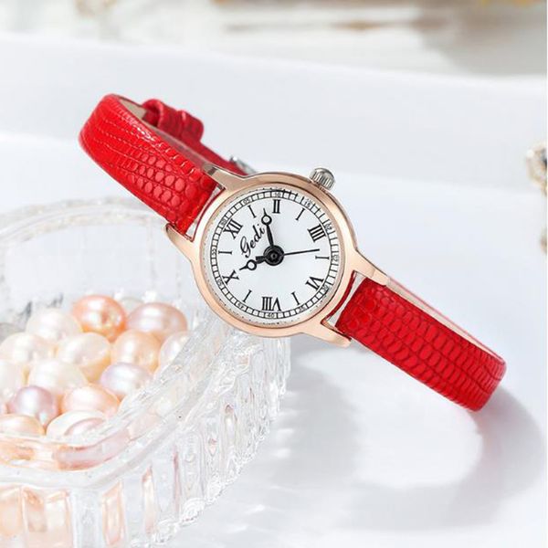 

gedi light small women's vintage style quartz watch fashion new style simple and waterproof, Slivery;golden
