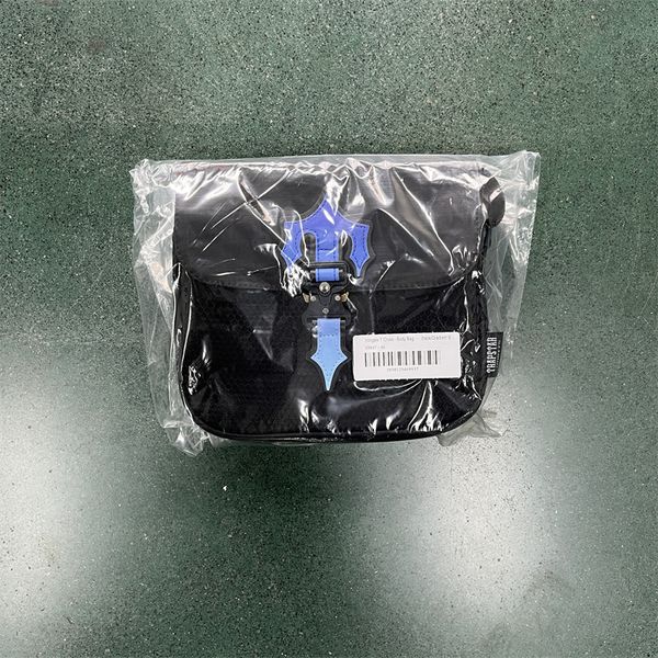 

trapstar bags men's 1.0irongate t cross-body bag - black/gradient 1to1 quality uk high street t letter lock women wallets