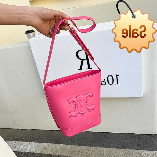

designer bags 2022 new popular arc de triomphe large capacity single shoulder diagonal bucket women's bag factory direct sale
