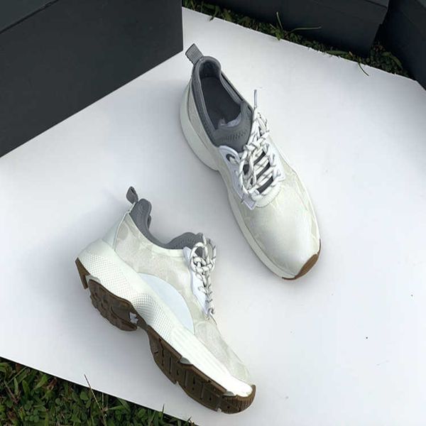 

casual shoes the same style new thick soled front lace up in the mall is light comfortable internally elevated casual sports dad and, Black