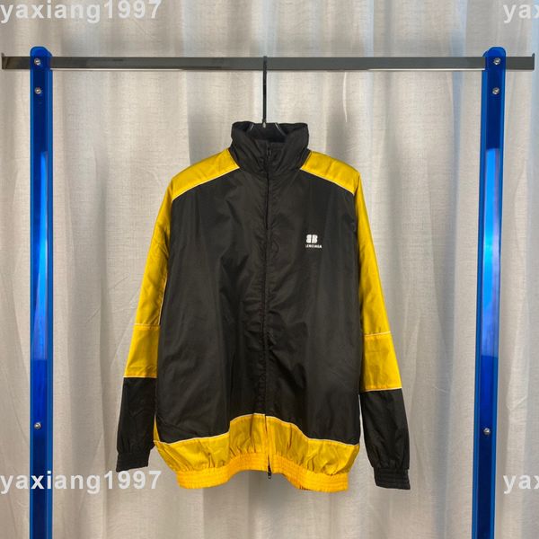 

2023ss spring and summer new hoodies high shirt grade cotton sweatshirts printing short pants sleeve round neck panel t-shirt size s-m-l-xl-, Black;brown