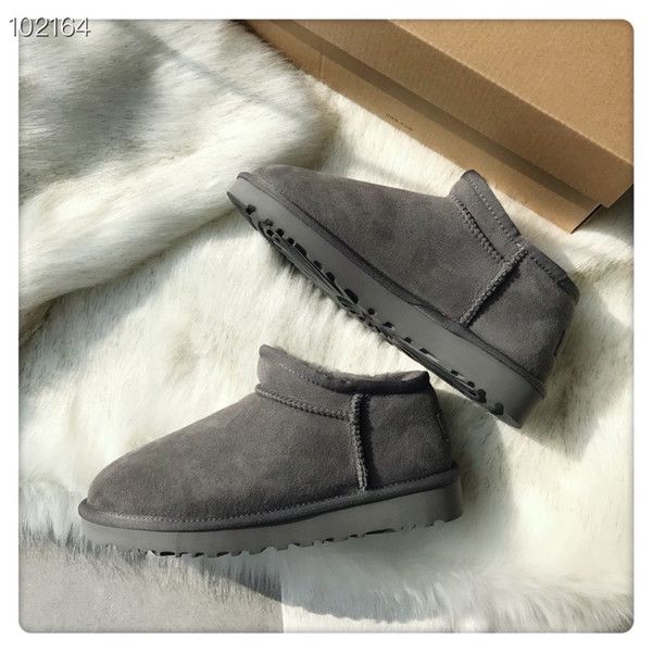

2022 warm boots snow boot ankle boots classic short womens mini half leather winter full fur fluffy furry satin booties slippers us4-12, Black